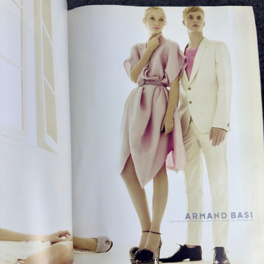 Elle Collections Spring Summer 2008 Issue 4 Catwalk Fashion Magazine Vintage - Picture 10 of 10